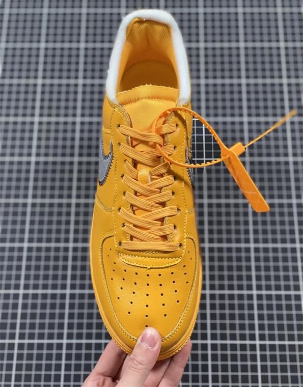 OFF-WHITE X Air Force 1“University Gold” 3